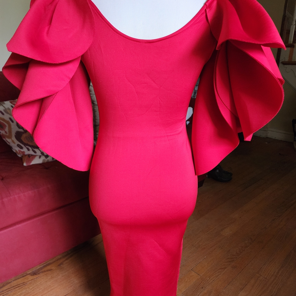 Red Ruffled Skeeve Bodycon Cocktail Dress - Picture 3 of 5